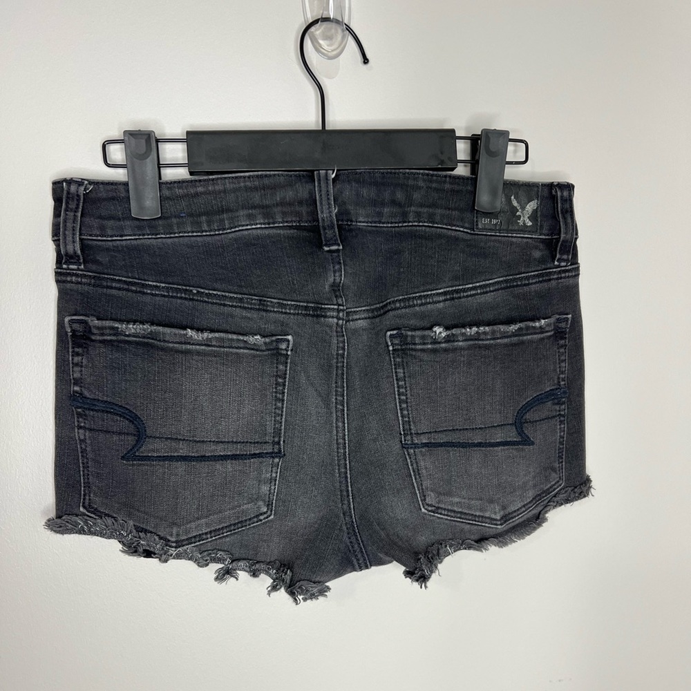 American Eagle 360 super stretch shortie. Size 6. Distressed black. - Picture 2 of 4